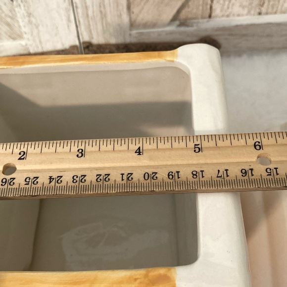 Potter’s Studio Gingerbread Canister - Picture 10 of 13